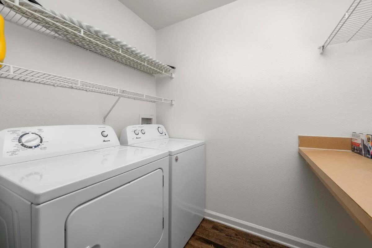 Budget Friendly Sleeps 8 Discounts Available Tampa Eksteriør billede