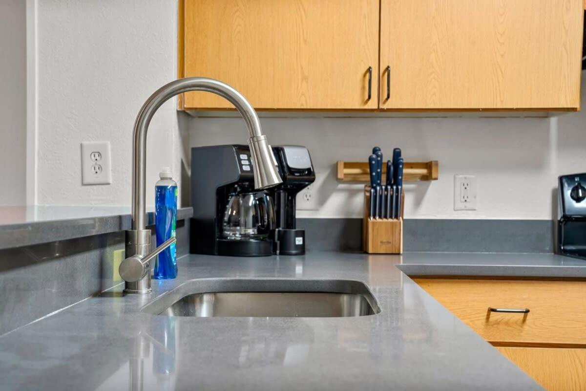Budget Friendly Sleeps 8 Discounts Available Tampa Eksteriør billede