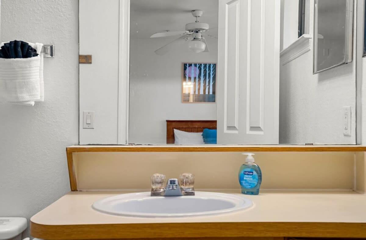 Budget Friendly Sleeps 8 Discounts Available Tampa Eksteriør billede